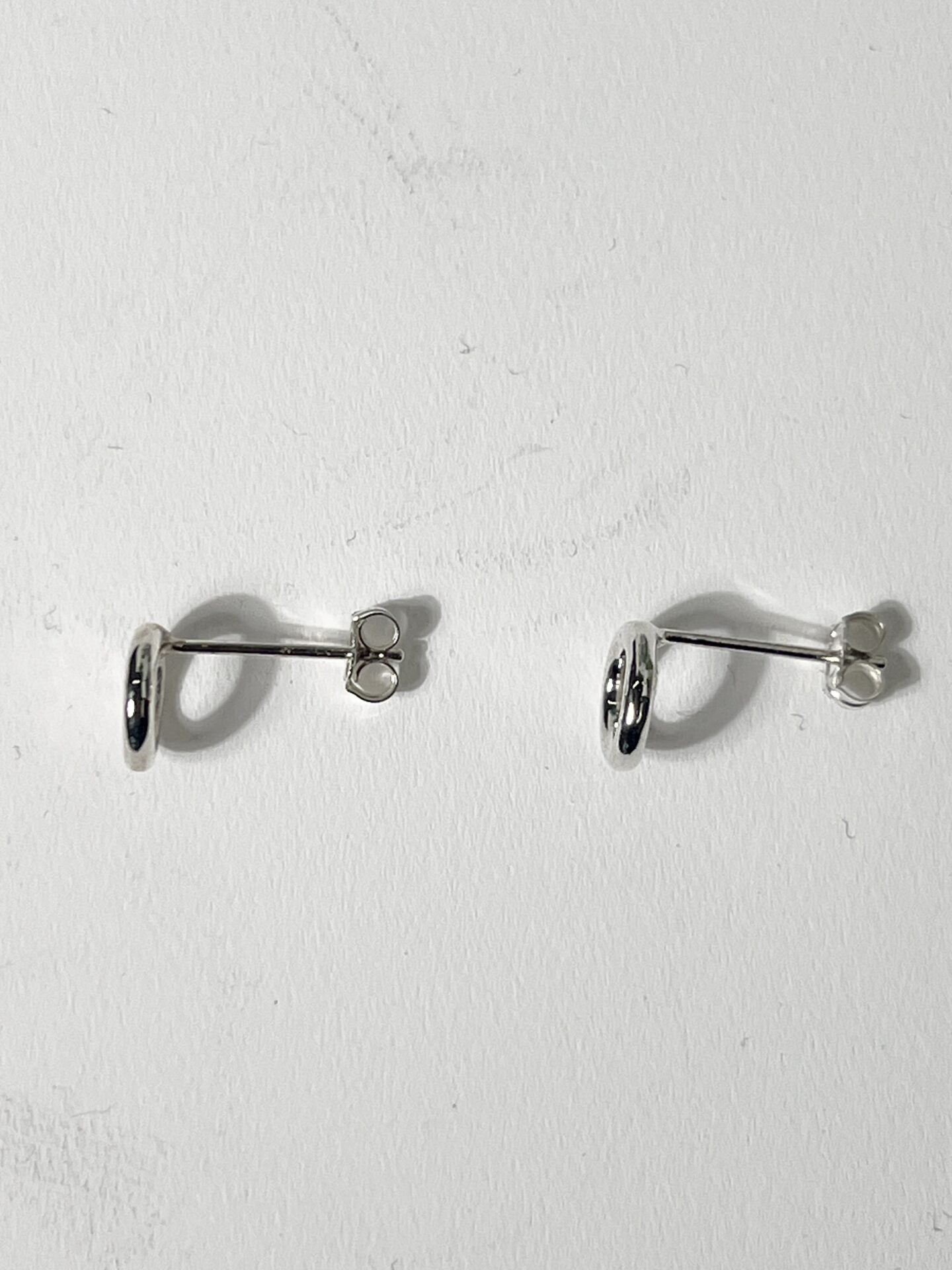 スモールサークルピアス - 画像 (3)